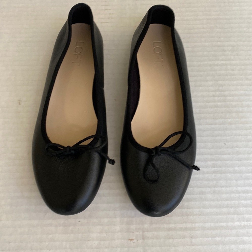LOFT Women 9M Black Leather Boho Classic Slip-On Bow Ballet Flats